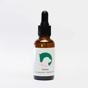 Fleurs de Bach stress. Flacon de fleurs de Bach pour réduire le stress chez les chiens, avec étiquette affichant un logo vert représentant un cheval et un chien.